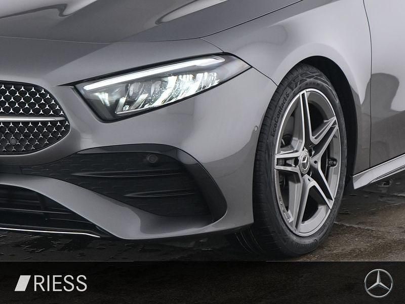 Gebraucht Mercedes A200 AMG 150 PS (110 kW) 2025 Metalliclack mountaingrau Limousine