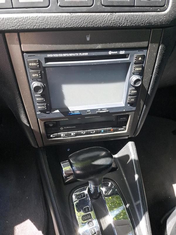Silber Gebraucht 1999 VW Bora Limousine | 2.500 € (Etwas zu teuer) - Bild 1/3