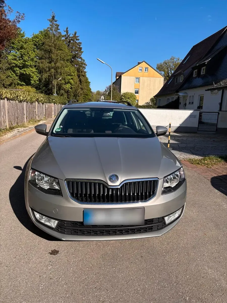 Gebraucht Skoda Octavia 180 PS (132 kW) 2013 Kombi
