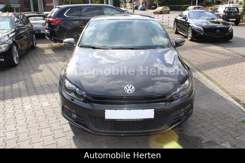 Gebraucht VW Scirocco 160 PS (117 kW) 2008 Dark maroon Coupé