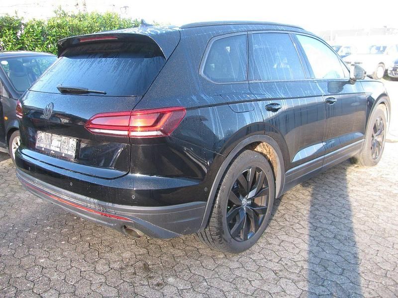 Schwarz Gebraucht 2020 VW Touareg SUV | 33.400 € (Superpreis) - Bild 1/4