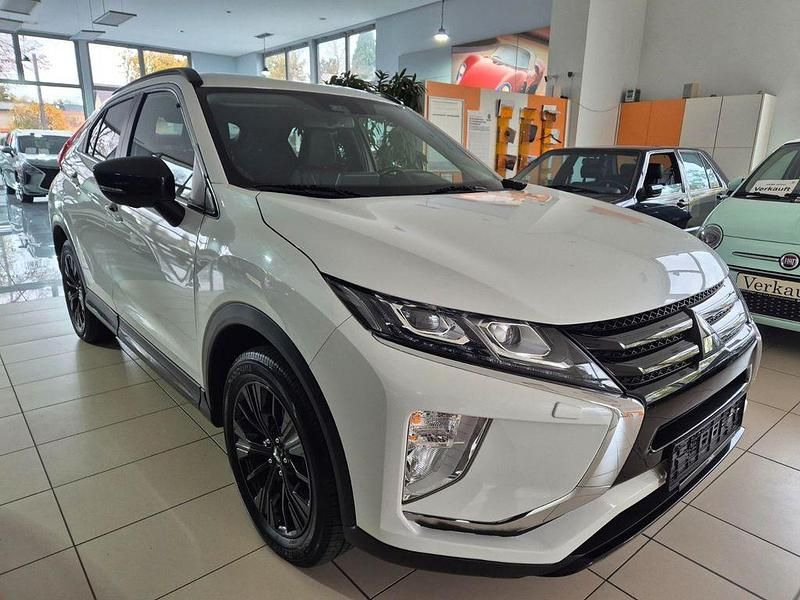Weiß Gebraucht 2019 Mitsubishi Eclipse Cross Active SUV | 14.850 € (Superpreis) - Bild 1/4