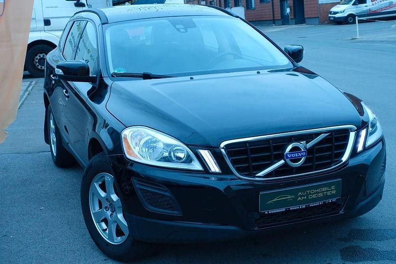 Gebraucht Volvo XC60 Kinetic 163 PS (119 kW) 2011 Black stone SUV