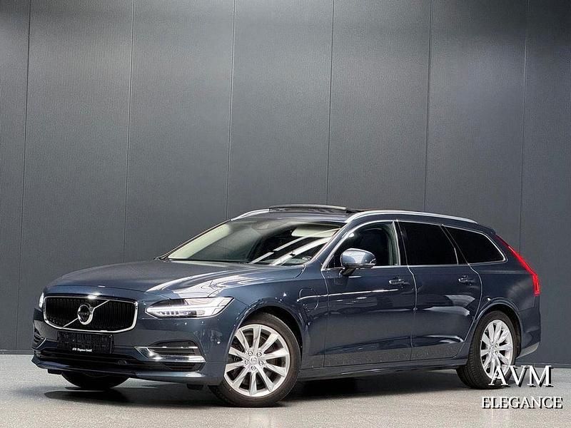 Blau Gebraucht 2020 Volvo V90 Momentum Kombi | 32.900 € (Guter Preis) - Bild 1/4