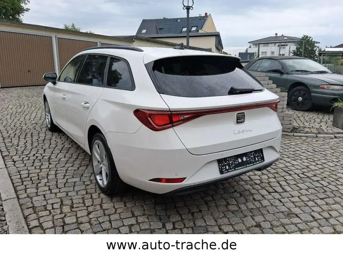 Gebraucht Seat Leon Style 110 PS (80 kW) 2022 White candy Kombi