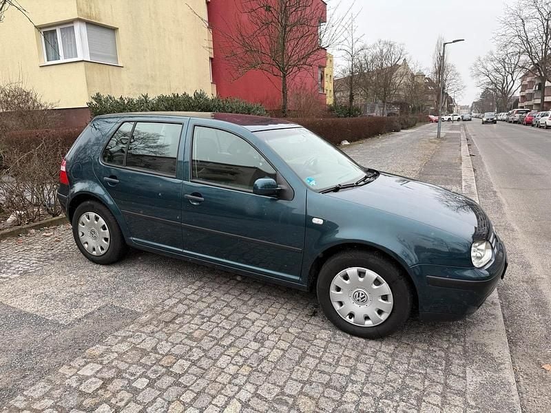 Gebraucht VW Golf IV 102 PS (75 kW) 2003 Grün Limousine