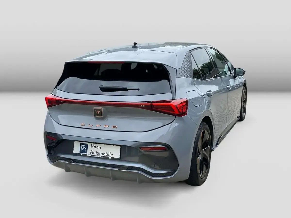 Gebraucht Cupra Born 150 kW (204 PS) 2024 Vaporgrau Kleinwagen