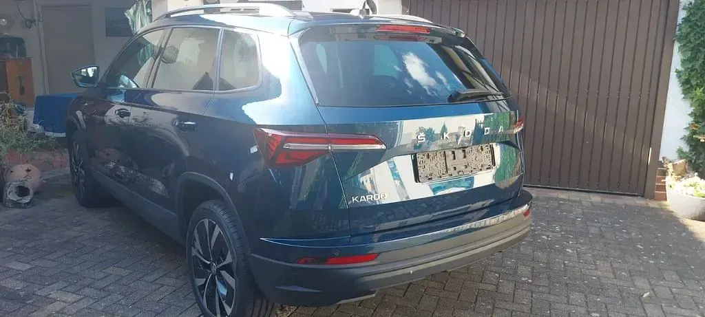 Gebraucht Skoda Karoq Tour 150 PS (110 kW) 2022 Blau SUV