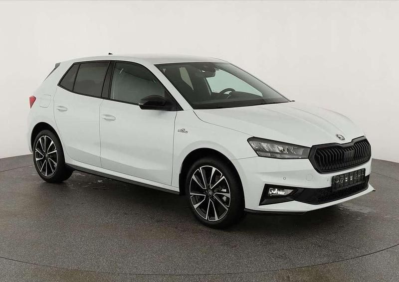 Moonweiß metallic Neu 2025 Skoda Fabia Monte Carlo Limousine | 26.095 € (Fairer Preis) - Bild 1/4