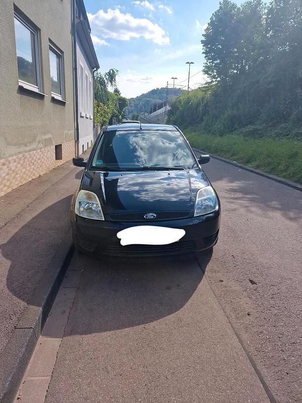Schwarz Gebraucht 2005 Ford Fiesta Kleinwagen | 1.780 € (Fairer Preis) - Bild 1/4