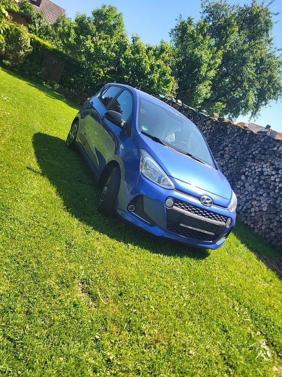Gebraucht Hyundai i10 Passion 87 PS (63 kW) 2018 Blau Kleinwagen