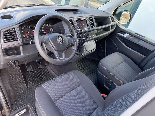 Second-hand VW Multivan Trendline 150 CP (110 kW) 2017 Monovolum