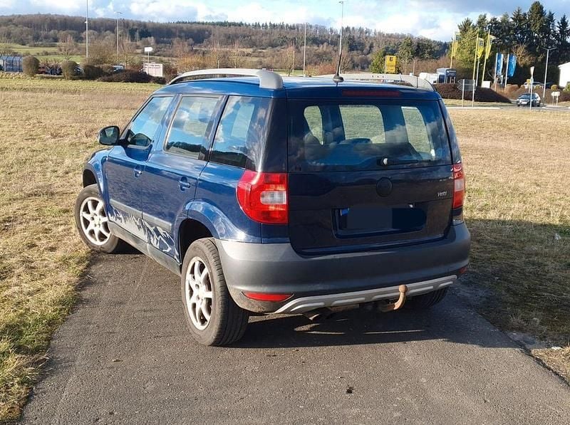 Gebraucht Skoda Yeti 105 PS (77 kW) 2010 Blau SUV