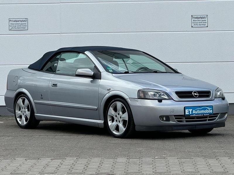Gebraucht Opel Astra Cabriolet 147 PS (108 kW) 2002 Grau Cabrio