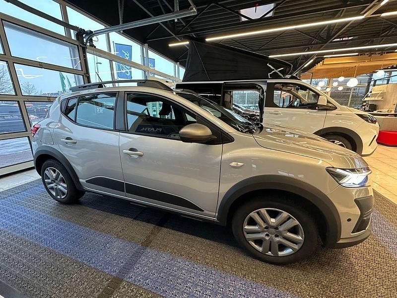 Gebraucht Dacia Sandero Expression 91 PS (66 kW) 2023 Silber Limousine