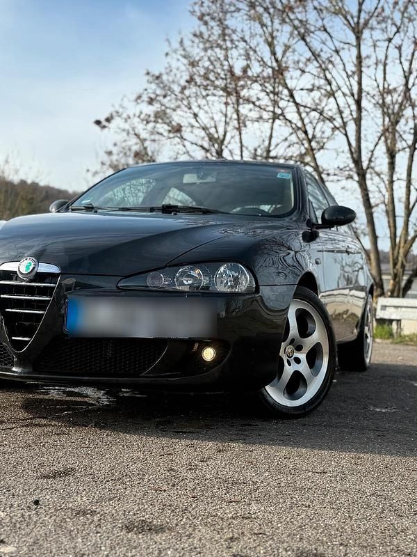 Schwarz Gebraucht 2007 Alfa Romeo 147 Kleinwagen | 1.200 € (Fairer Preis) - Bild 1/4