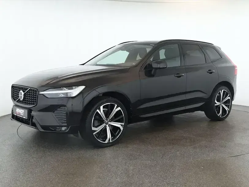 Gebraucht Volvo XC60 Plus 197 PS (144 kW) 2023 Onyx black SUV