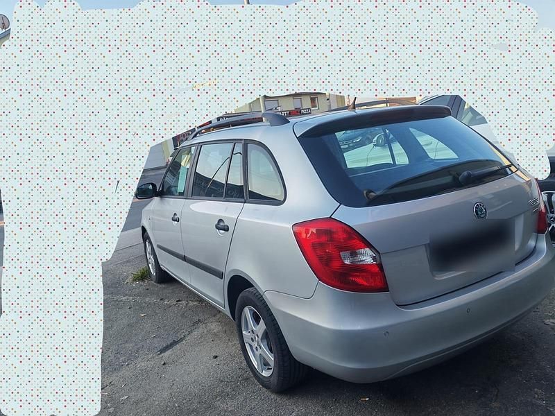 Gebraucht Skoda Fabia 70 PS (51 kW) 2011 Silber Kombi