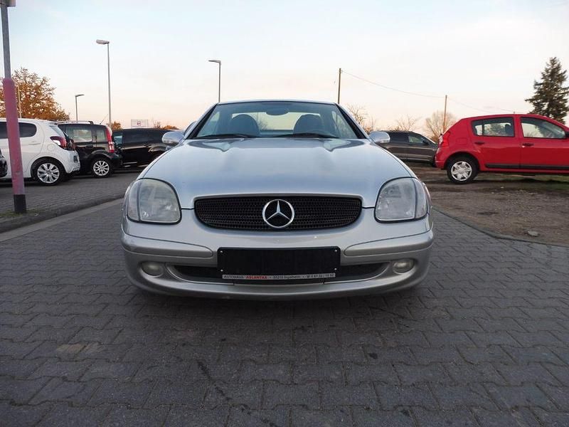 Gebraucht Mercedes SLK200 163 PS (119 kW) 2003 Silber Cabrio