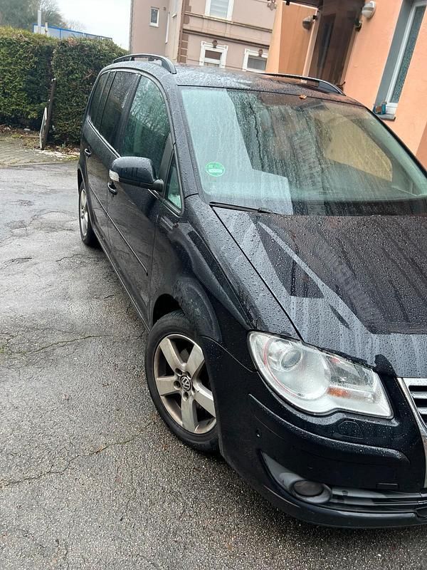 Schwarz Gebraucht 2008 VW Touran Van / Kleinbus | 1.650 € (Superpreis) - Bild 1/4