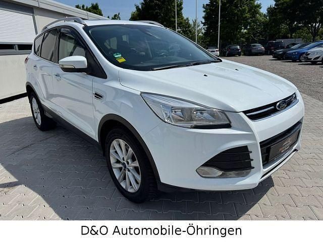 Weiß Gebraucht 2015 Ford Kuga Titanium SUV | 9.990 € (Superpreis) - Bild 1/2