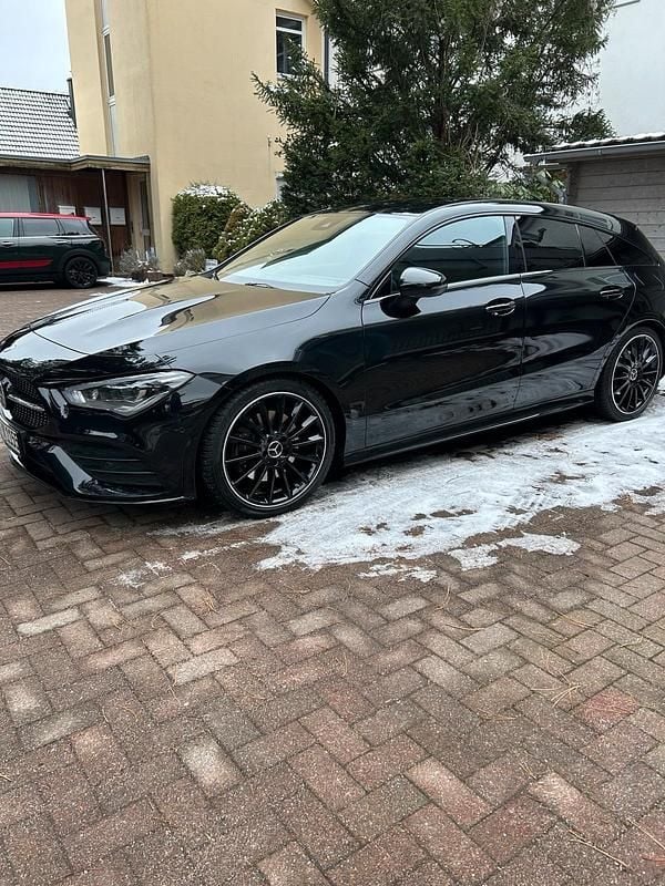 Gebraucht Mercedes CLA200 AMG 163 PS (119 kW) 2020 Schwarz Kombi