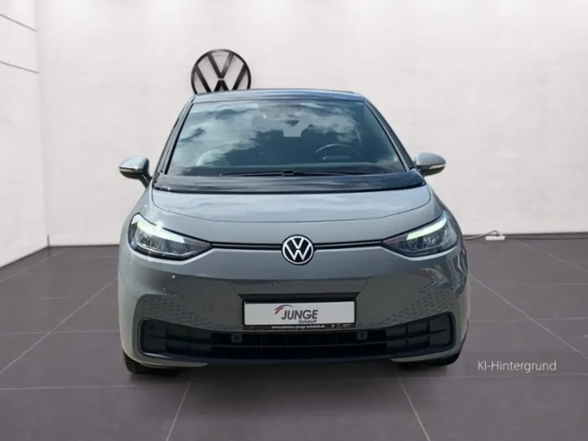 Gebraucht VW ID.3 Pro Performance 150 kW (204 PS) 2022 Mondsteingrau schwarz Kleinwagen