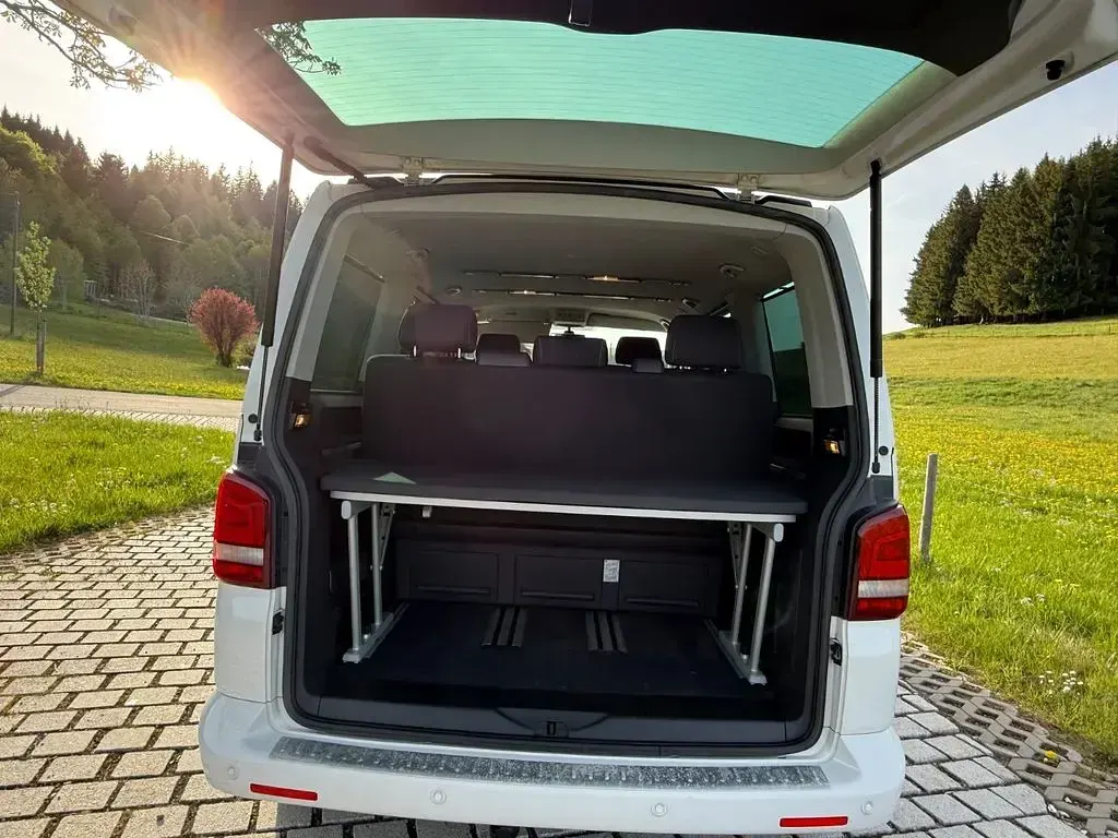 Gebraucht VW Multivan Edition 179 PS (131 kW) 2012 Weiß Van / Kleinbus