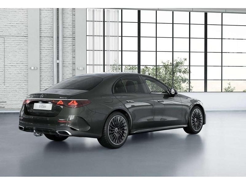 Gebraucht Mercedes E300 AMG 204 PS (150 kW) 2023 Grau Limousine