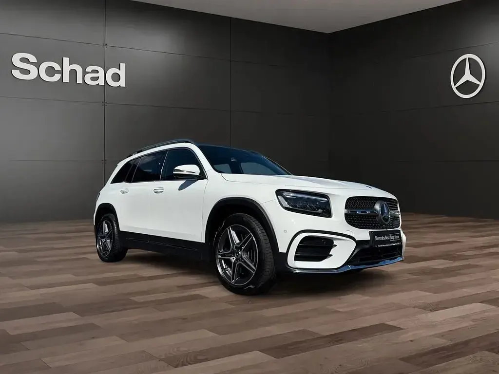 Gebraucht Mercedes GLB220 AMG 190 PS (139 kW) 2025 Weiß SUV