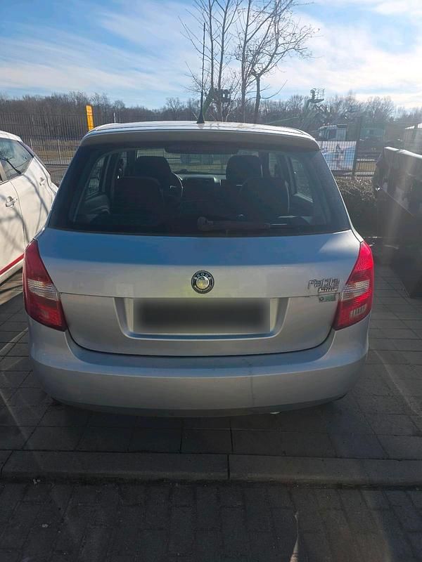 Gebraucht Skoda Fabia 60 PS (44 kW) 2008 Silber Kleinwagen