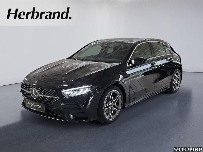 Schwarz Gebraucht 2025 Mercedes A200 AMG Limousine | 31.890 € (Fairer Preis) - Bild 1/4