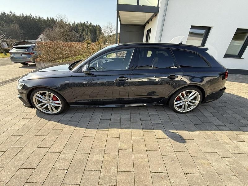 Gebraucht Audi A6 Comfort 272 PS (200 kW) 2018 Blau Kombi