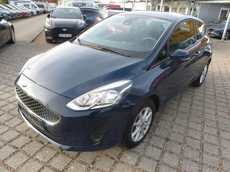 Blau Gebraucht 2019 Ford Fiesta Trend Kleinwagen | 8.490 € (Fairer Preis) - Bild 1/4