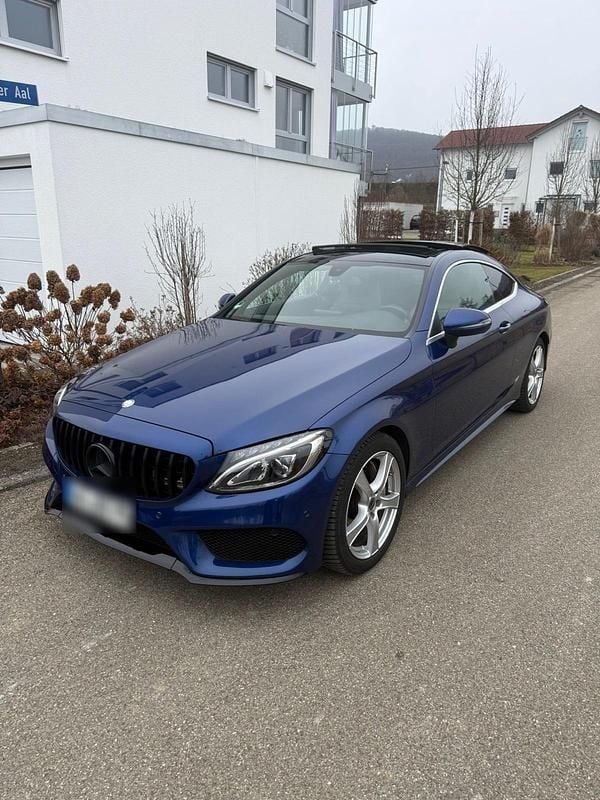 Gebraucht Mercedes C300 AMG line 245 PS (180 kW) 2016 Blau Coupé