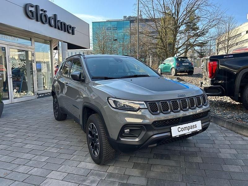 Gebraucht Jeep Compass Trailhawk 239 PS (175 kW) 2021 Grau SUV