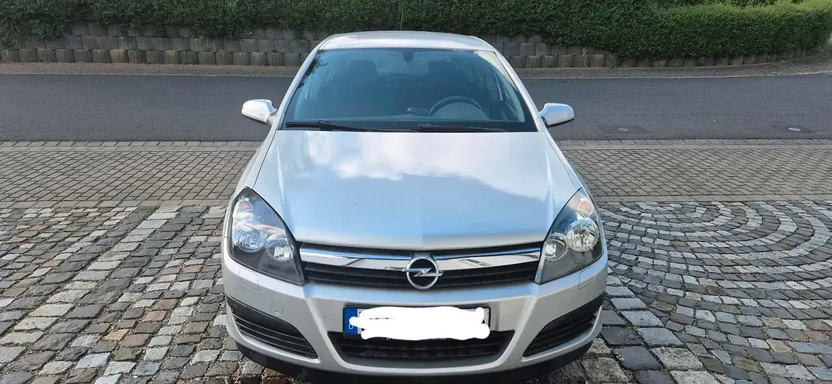 Gebraucht Opel Astra 106 PS (77 kW) 2005 Grau Kleinwagen