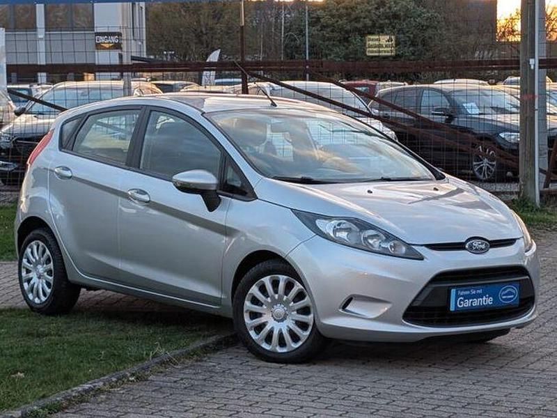 Gebraucht Ford Fiesta Trend 82 PS (60 kW) 2009 Grau Kleinwagen