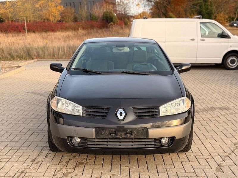 Gebraucht Renault Mégane Cabriolet Dynamique 120 PS (88 kW) 2005 Schwarz Cabrio