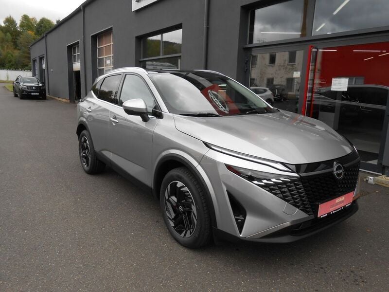 Gebraucht Nissan Qashqai N-Connecta 158 PS (116 kW) 2024 Gunmetallic (kad) SUV