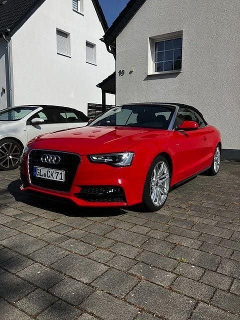 Gebraucht Audi A5 Cabriolet Exclusive 190 PS (139 kW) 2016 Rot Cabrio