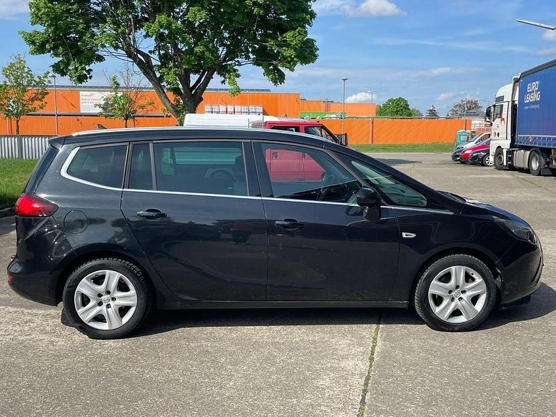 Gebraucht Opel Zafira Tourer Edition 136 PS (100 kW) 2014 Schwarz Van / Kleinbus