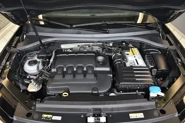 Gebraucht VW Tiguan Comfortline 150 PS (110 kW) 2020 Schwarz SUV