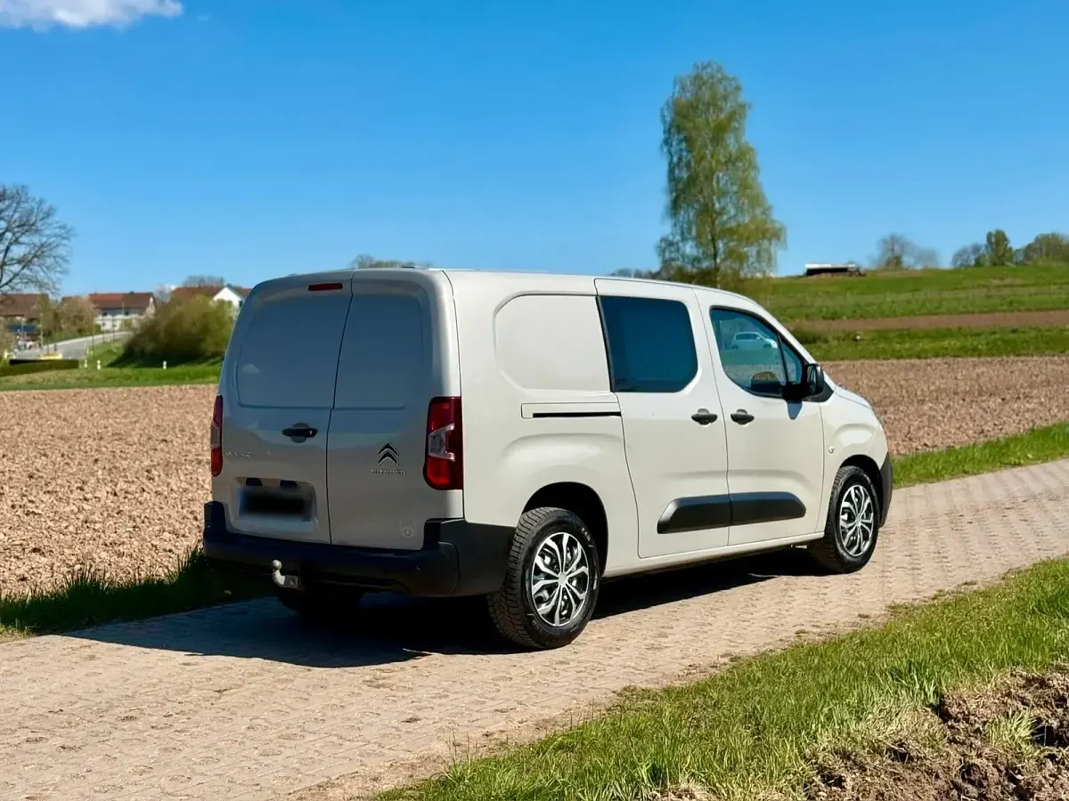 Gebraucht Citroën Berlingo 99 PS (72 kW) 2019 Grau Van / Kleinbus