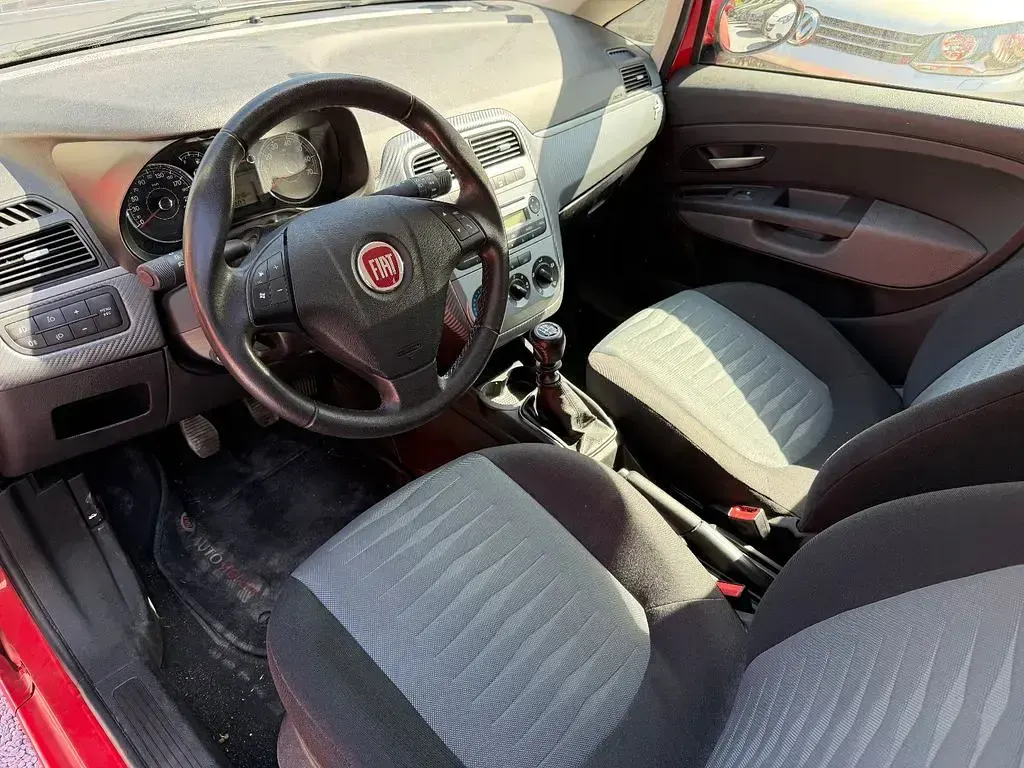 Gebraucht Fiat Grande Punto Dynamic 77 PS (56 kW) 2010 Rot Kleinwagen