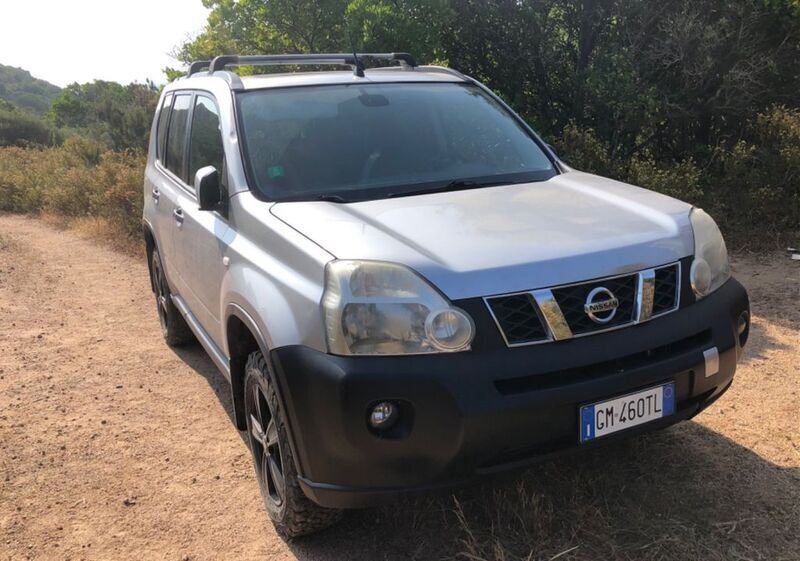 Grau Gebraucht 2009 Nissan X-Trail Platinum SUV | 11.000 € - Bild 1/4