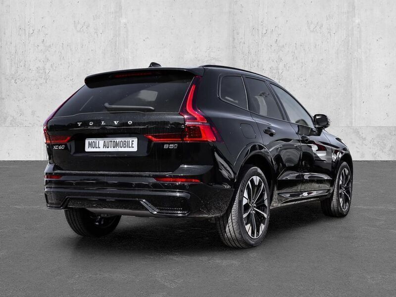 Neu Volvo XC60 Plus 250 PS (183 kW) 2025 Schwarz SUV