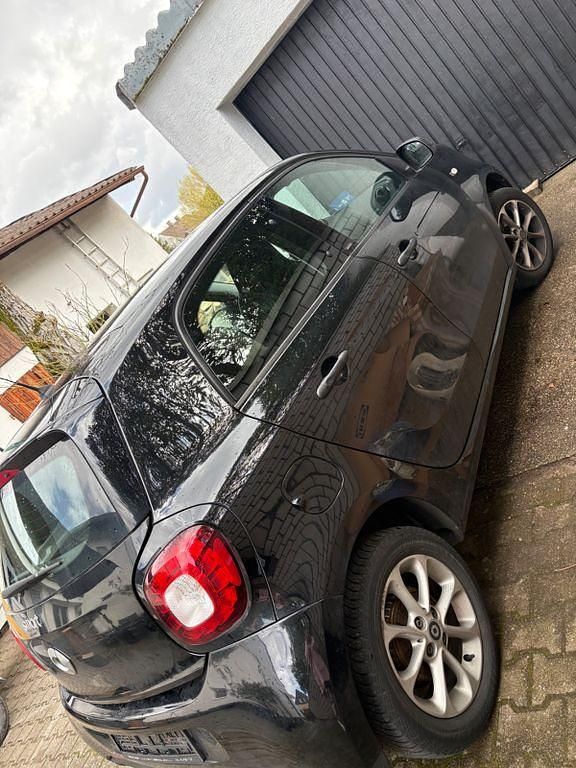 Gebraucht Smart ForFour 90 PS (66 kW) 2019 Schwarz Kleinwagen
