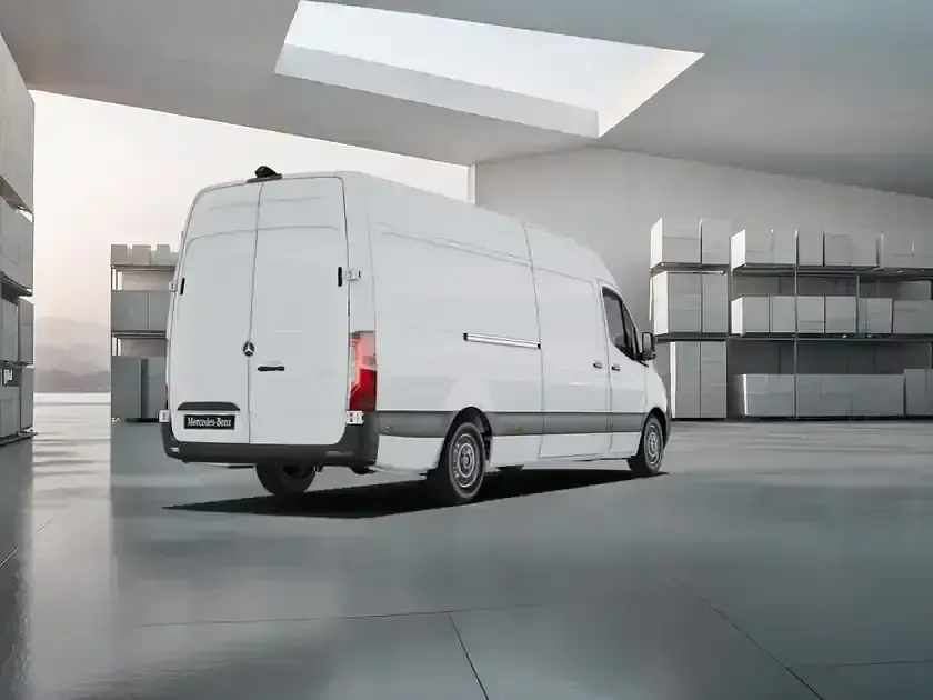 Nouă Mercedes Sprinter 190 CP (139 kW) 2026 Alb Van