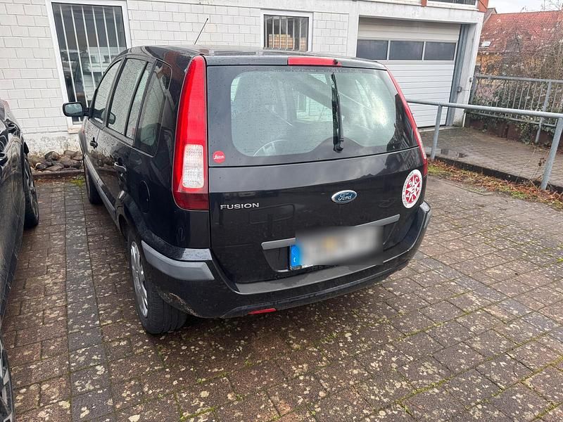 Gebraucht Ford Fusion 85 PS (62 kW) 2008 Schwarz Kleinwagen